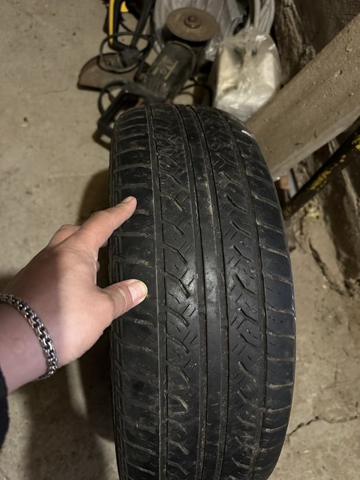 Шины летнее  одно колесо