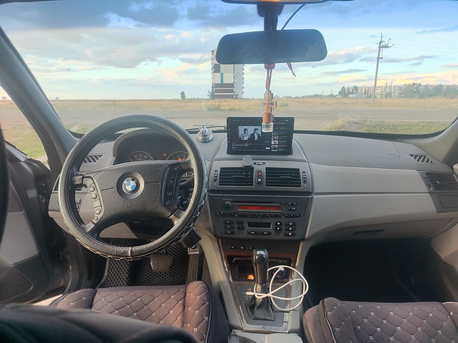 Продам в хорошем состоянии бмв.