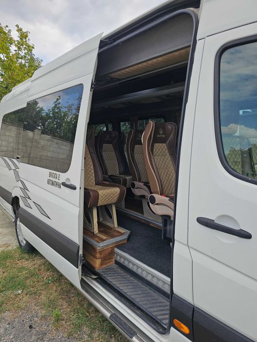 VW Crafter 2.5 TDI 21+ 1 места | 136 к.с. | 2 климатика | Кожа | TV | Автоматична врата | Микрофон