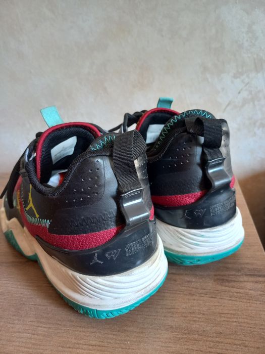 Кроссовки ZOOM б/у, р.42