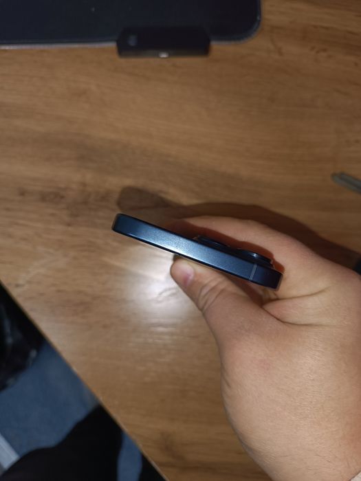 iPhone 15 pro max 1024mb