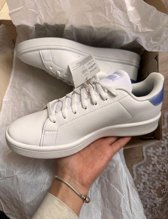 Кроссовки Adidas