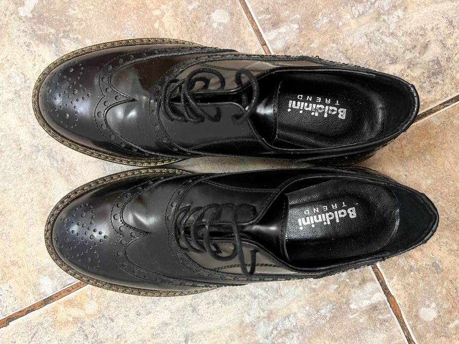Pantofi Brogue din piele Baldinini Trend, mărimea 37, Made in Italy