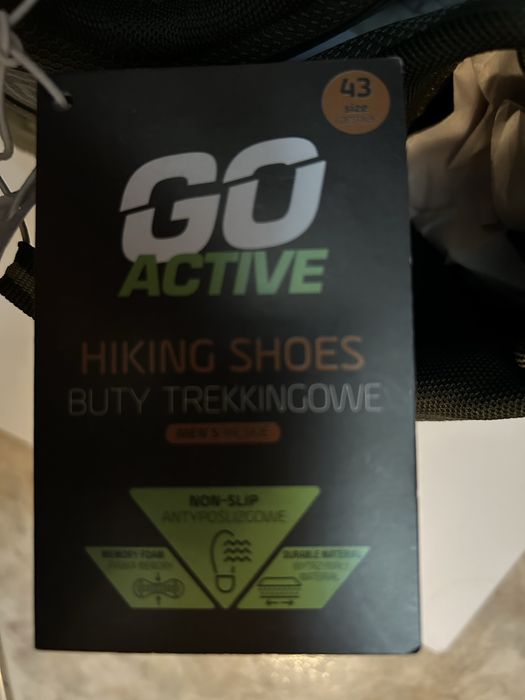 Vand pantofi trekking barbatesti GoActive marimea 43 noi.