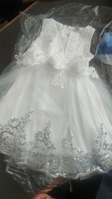 Продам новое платье