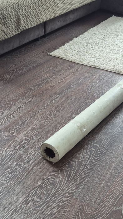 Линолеум новый, обрезок