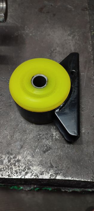 Ремонт подушк двигателя