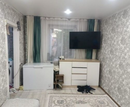 Срочно продаю 2 комнатные квартиру