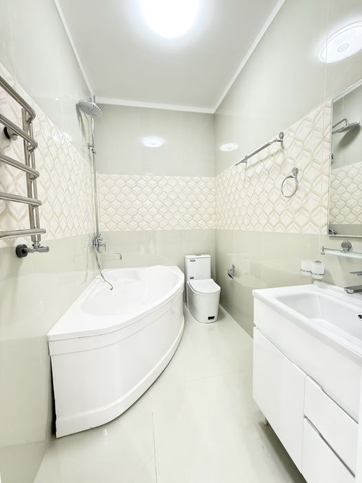 Сдаётся 4 комнатная квартира в Новомосковская 150м2 с новым ремонтом