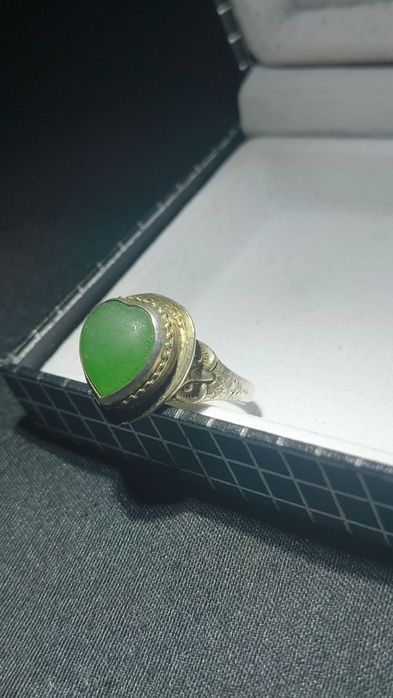 Inel argint cu inima din jad și bufniță gravata