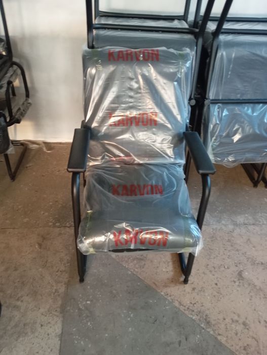 Офисный мебель сотилади