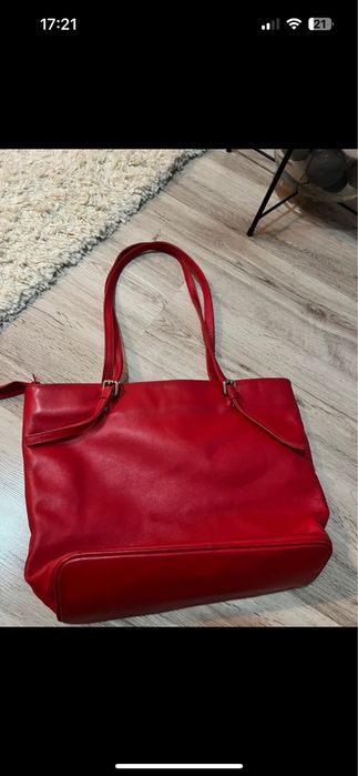 Poseta piele naturala