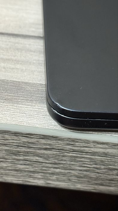 Macbook Air M3/15 8/256GB