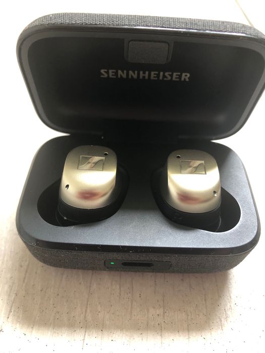 SENNHEISER Momentum 4