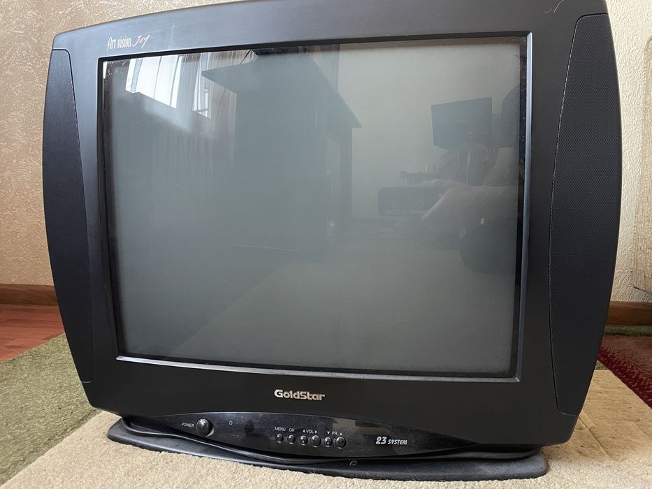 Продам телевизор -51 диагональ .