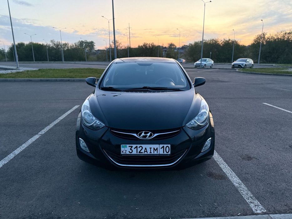 Продам элантру 2013