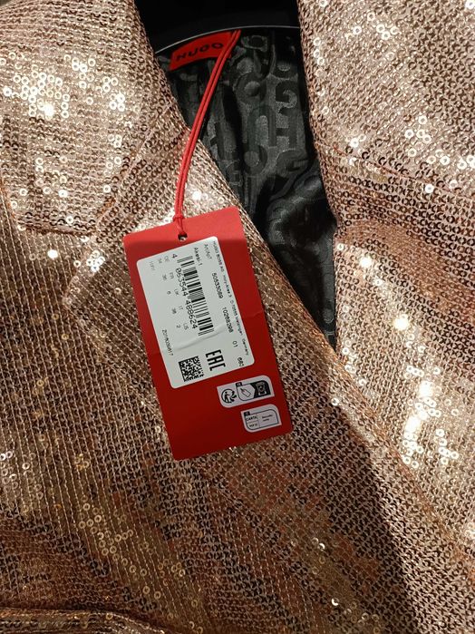 Оригинално дамско Hugo Boss blazer