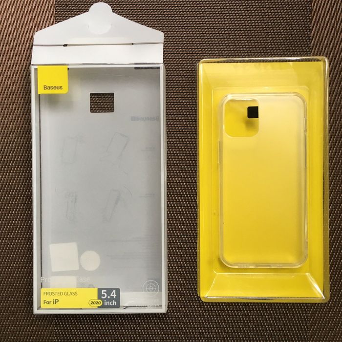 Чехол "BASEUS" на IPhone 12 mini и зарядка на iPhone