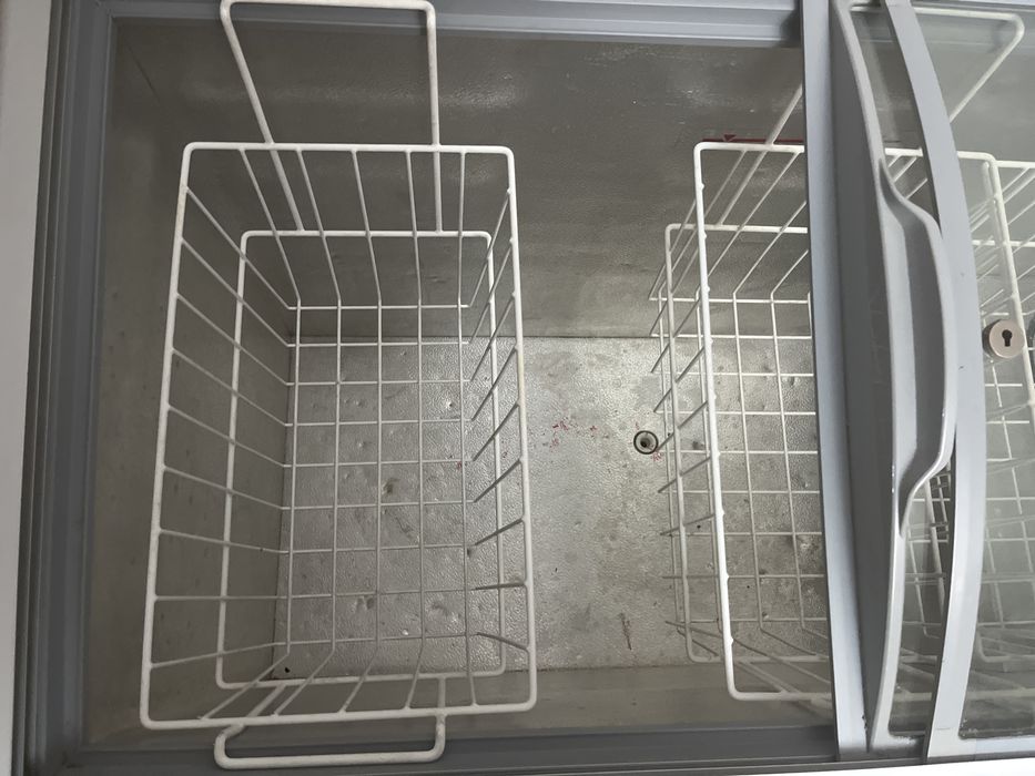 Ветринный морзильник