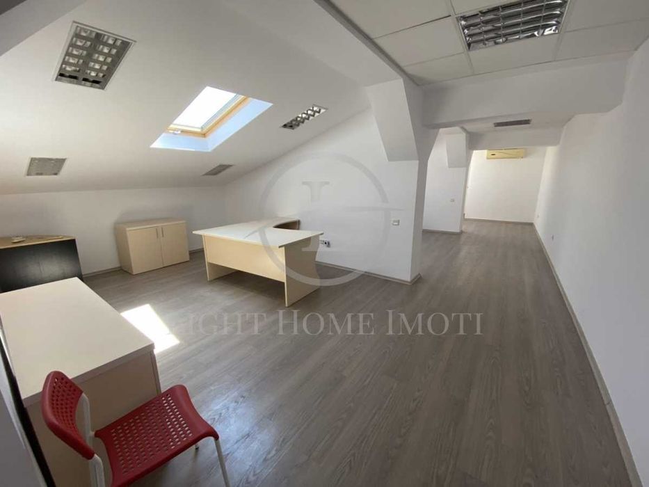 Продава се Офис в Пловдив, Централна гара - 213 кв.м за 918 €/кв.м - Снимка #1