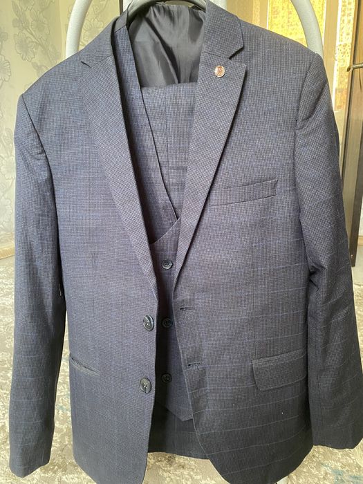 Продам костюм шалбар тройку