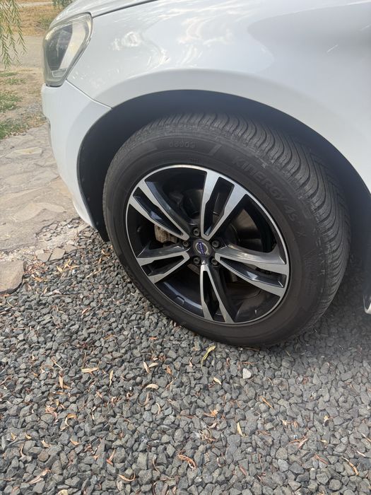 Volvo XC60 D5 AWD Geartronic | 220 CP | 2016 | Premium | Panoramic | Piele | ACC