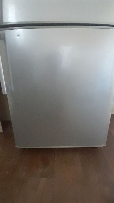 Холодильник LG хорошое состояние