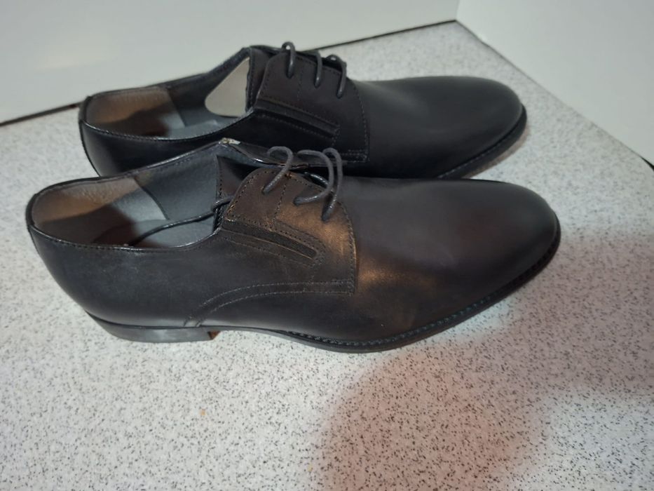 Pantofi din piele nr 41