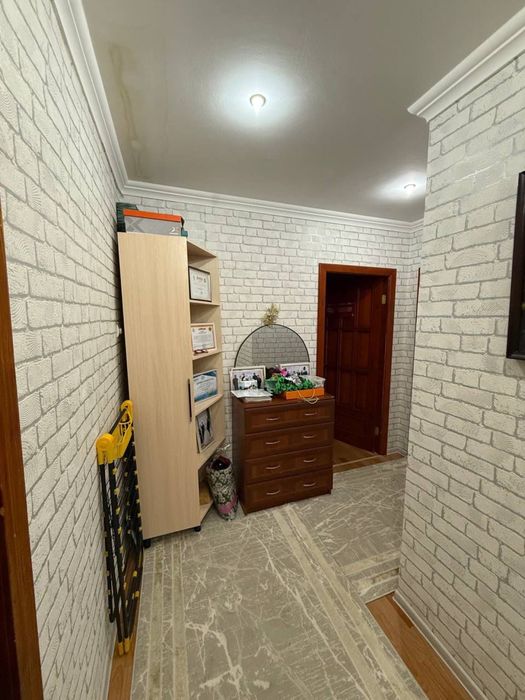 Продается 5 комнатная квартира