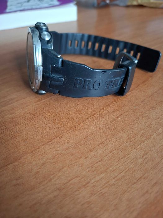 Casio pro trek солар