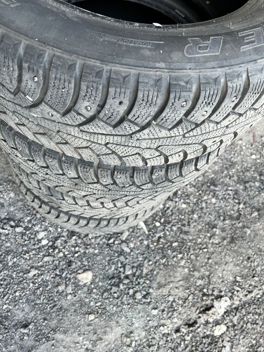 Продам Комплект резины r15 195\65