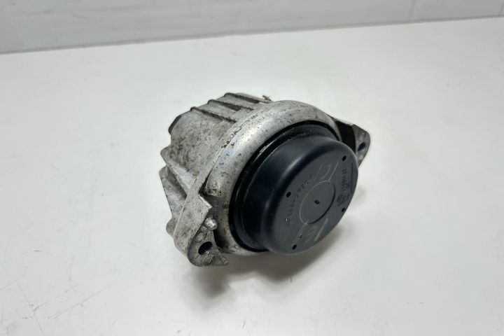 Tampon motor dreapta 13981112ge BMW Seria 3 E90/E91/E92/E93 seria