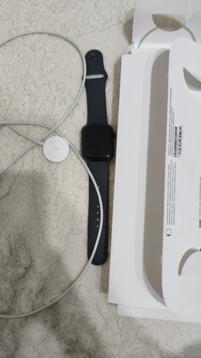 Продам apple se gen2