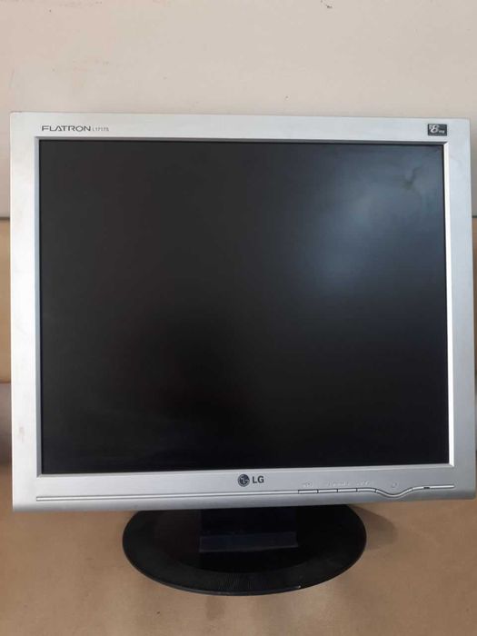 Монитор LG FLATRON полностью рабочий