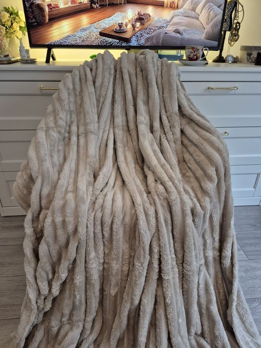 230x200 nuanta delicata de Bej patura design tip Sherpa Cozy & Soft