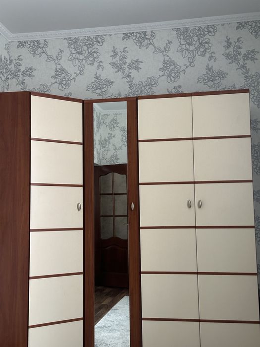 Продам шкаф - гардероб