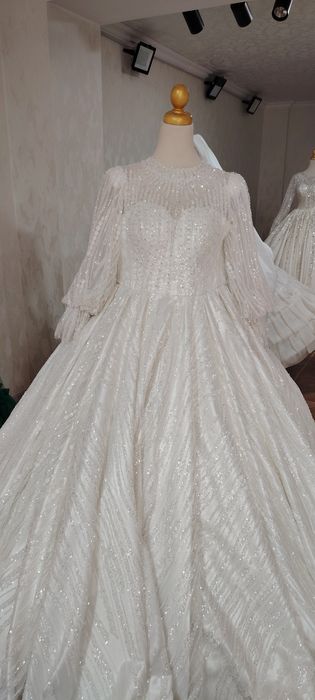 жалаңаш және күлкілі актрисалар