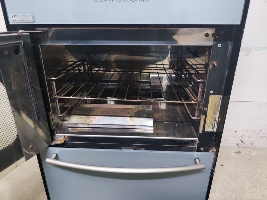 готварска печка за каравана/кемпер на газ в префектно състояние