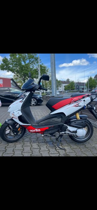 Scuter Aprilia SR 50