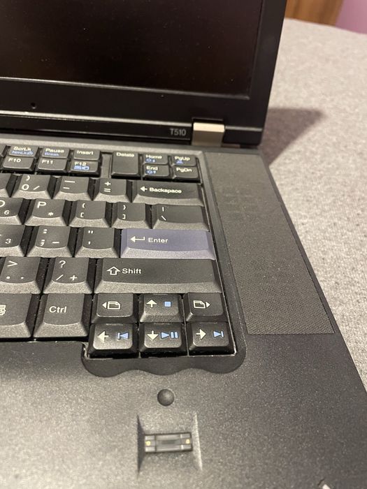 Leptop lenovo  ThinkPad T510