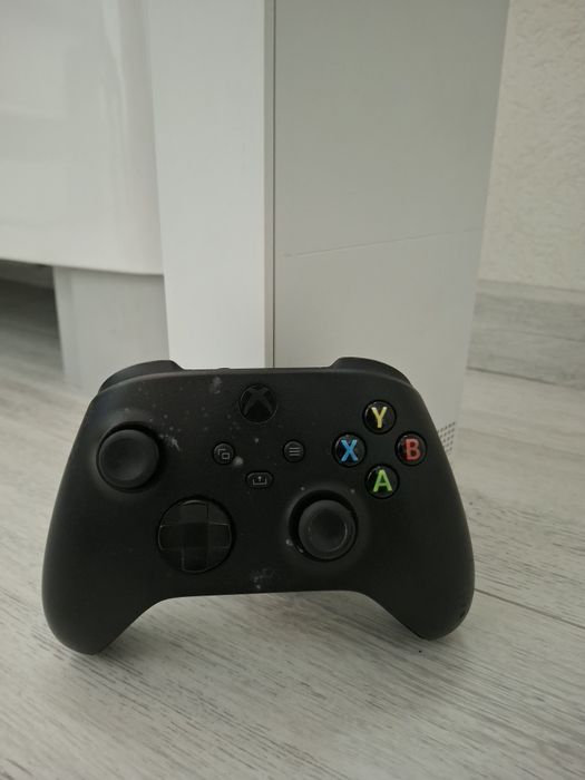 Продавам Xbox Series S