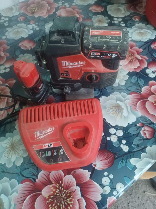Vand laser pret negociabil