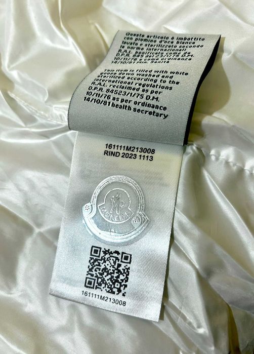 Geaca shiny calduroasa Moncler Maya alba - lucioasa down jacket cu puf