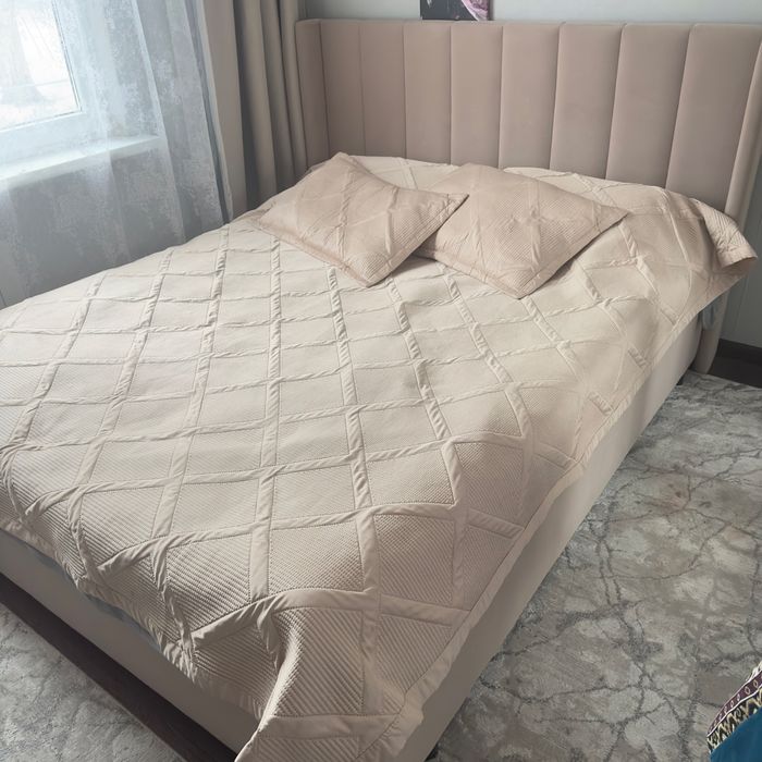 Продам кровать новую