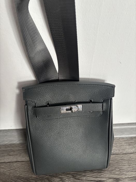 Продам барсетку HERMES