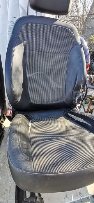 Салон за " Astra-J " след 2011 г. комби