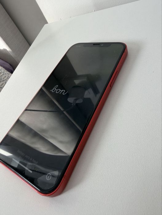 Продам айфон 12 срочно торг есть