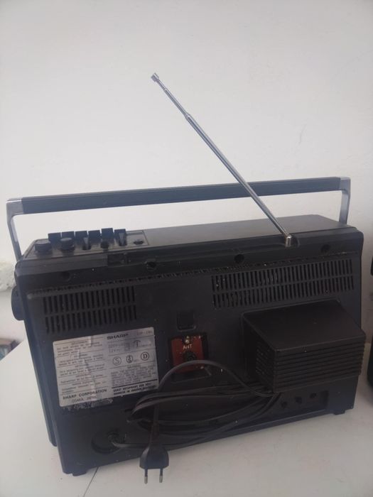 SHARP 10P-18G Радио/Касетофон/Телевизор
Made in JAPAN
140лв