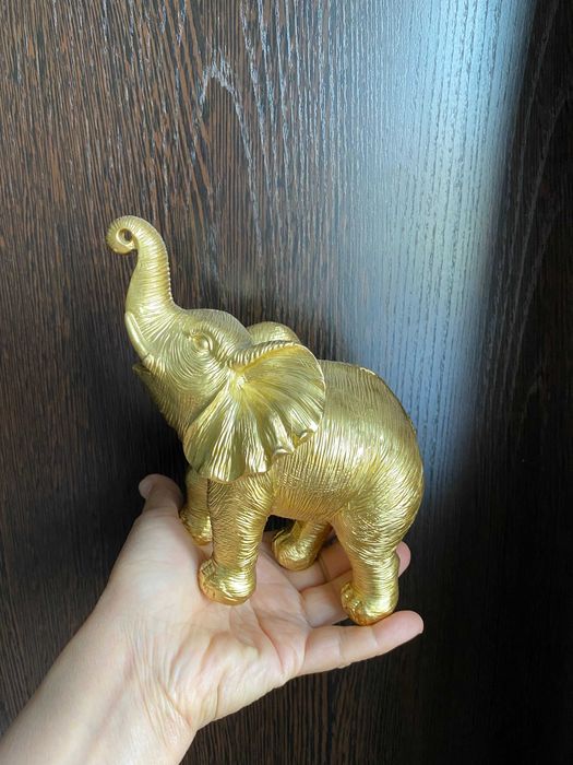 Сувениры и подсвечники