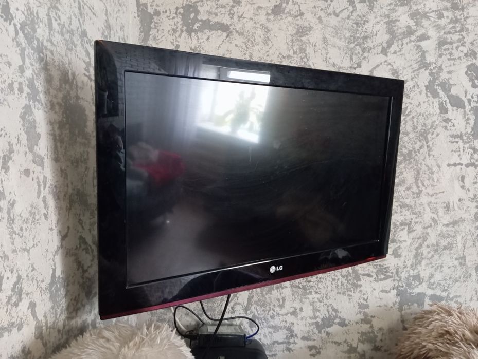 Телевизор продам.